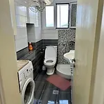 For Rent Piqeras, Sarande Piqeras