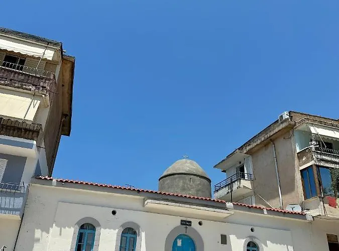 For Rent Piqeras, Sarande