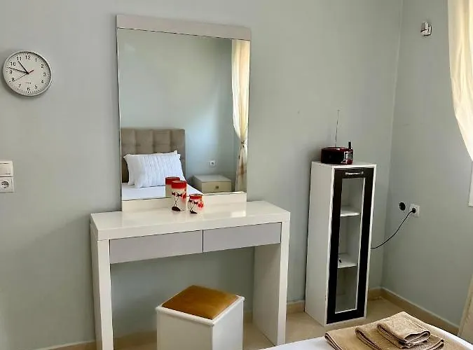 For Rent Piqeras, Sarande