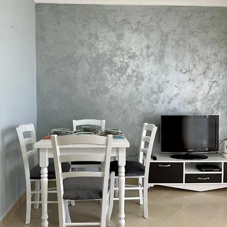 Lägenhet For Rent Piqeras, Sarande