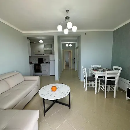 For Rent Piqeras, Sarande Piqeras