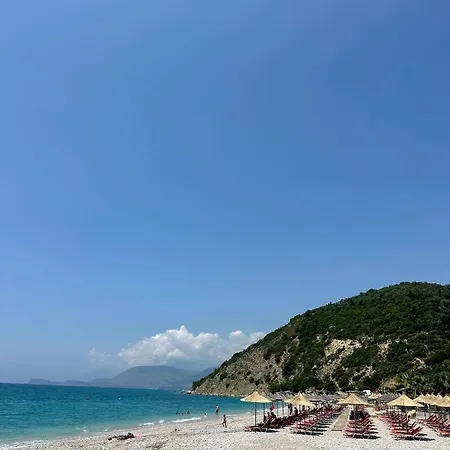 For Rent Piqeras, Sarande Daire *