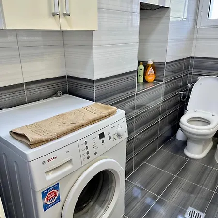 For Rent Piqeras, Sarande Lägenhet